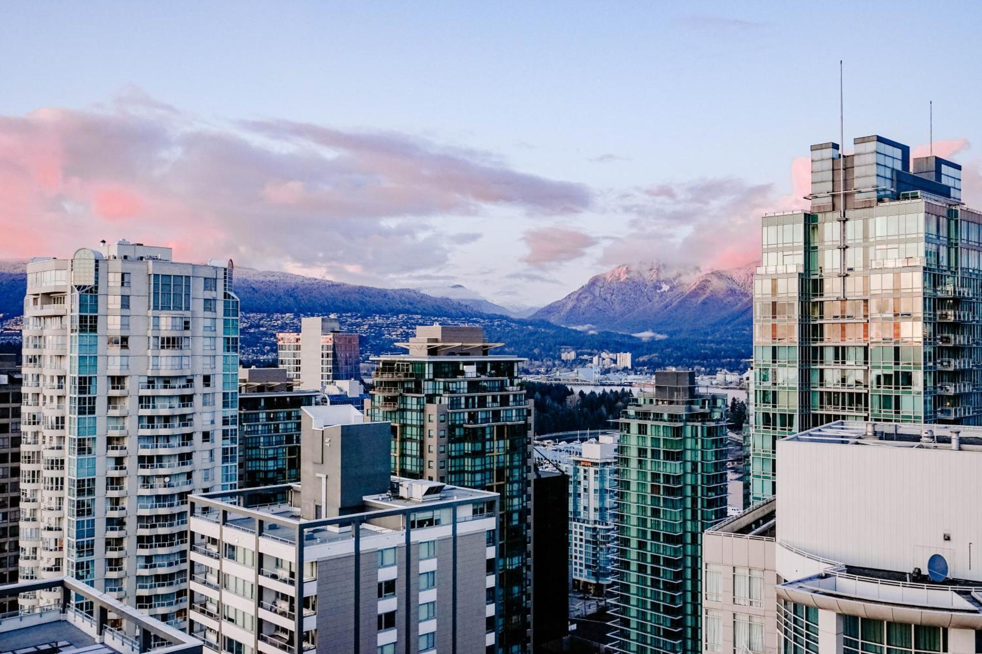 Blue Horizon Hotel Vancouver Exterior foto